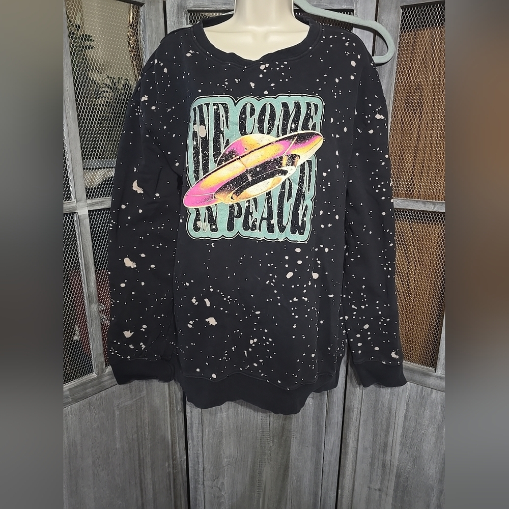 Black Graphic Men's Sweater